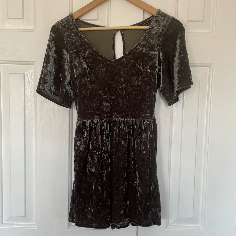 American Eagle green velvet romper